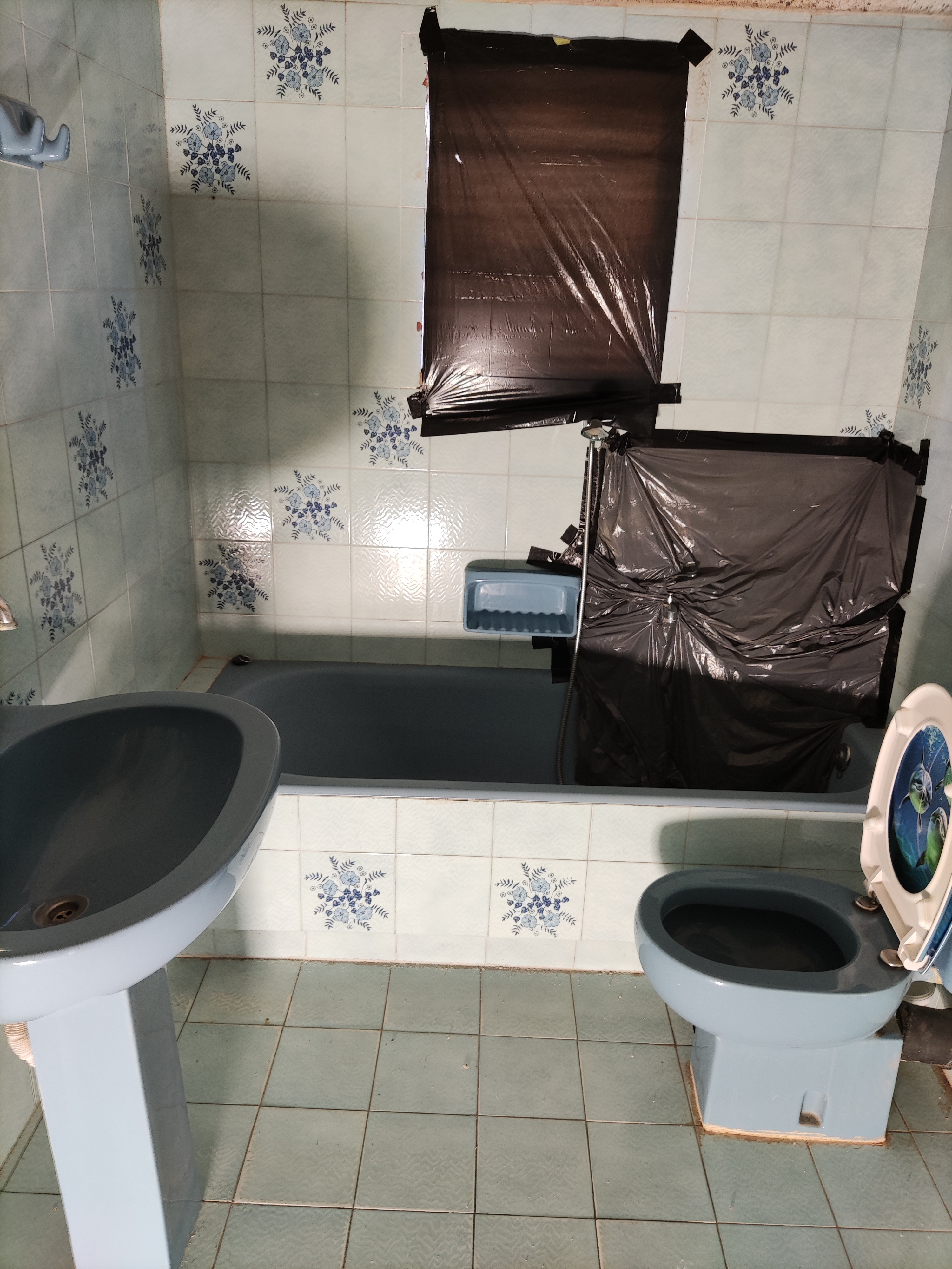 Μπάνιο Πριν την Ανακαίνιση