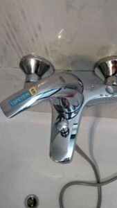 Αλλαγή βρύσης